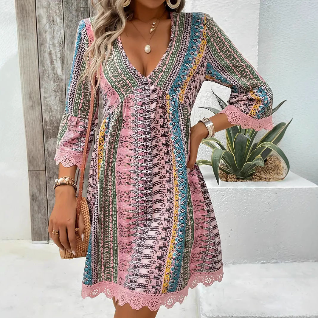 Vestido Boho Feminino com Decote em V - Estampa Étnica e Modelagem Fluida para Praia