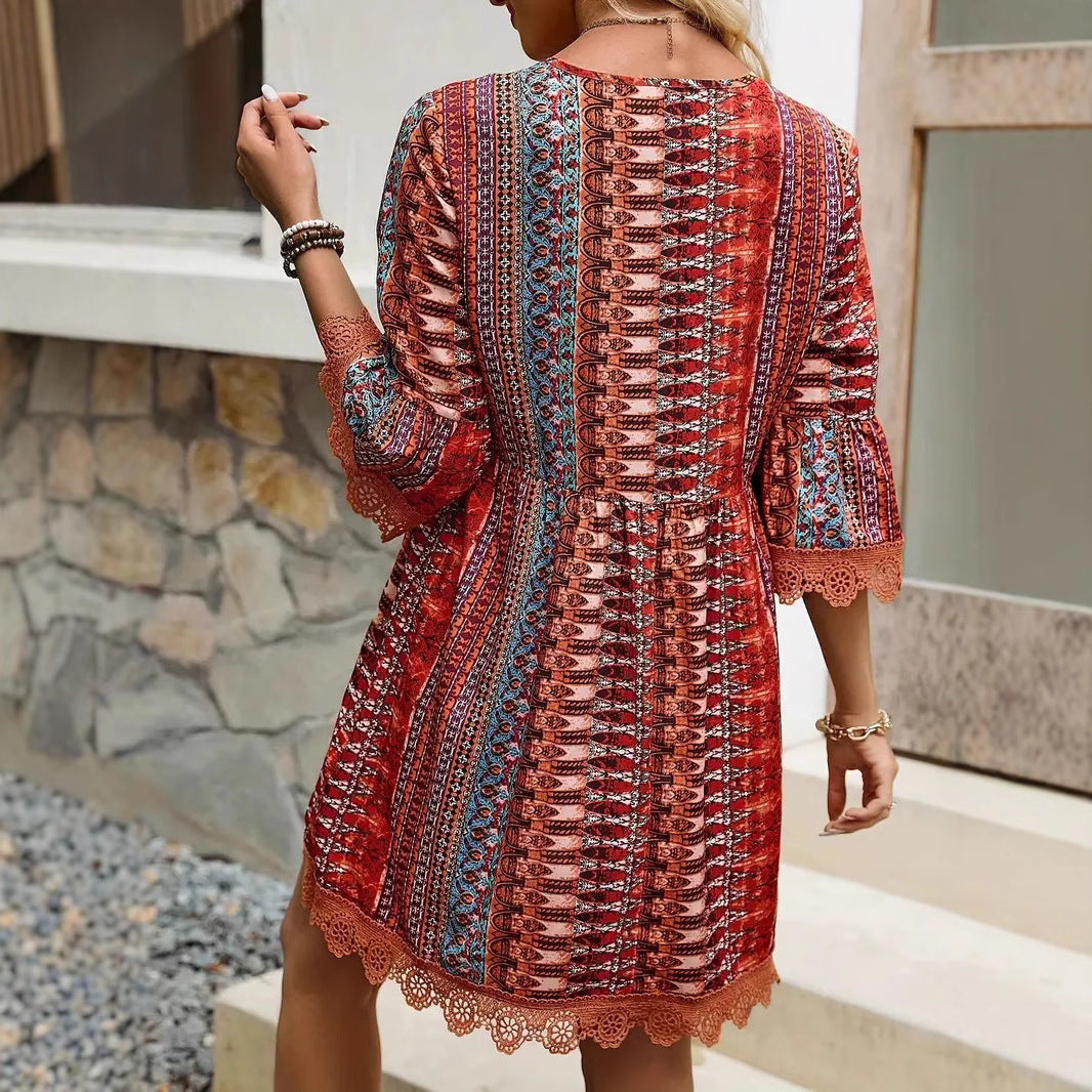 Vestido Boho Feminino com Decote em V - Estampa Étnica e Modelagem Fluida para Praia